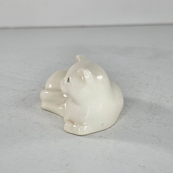 Goebel Cat Miniature Figurine Lying Down White Green Eyes West Germany - Picture 2 of 6